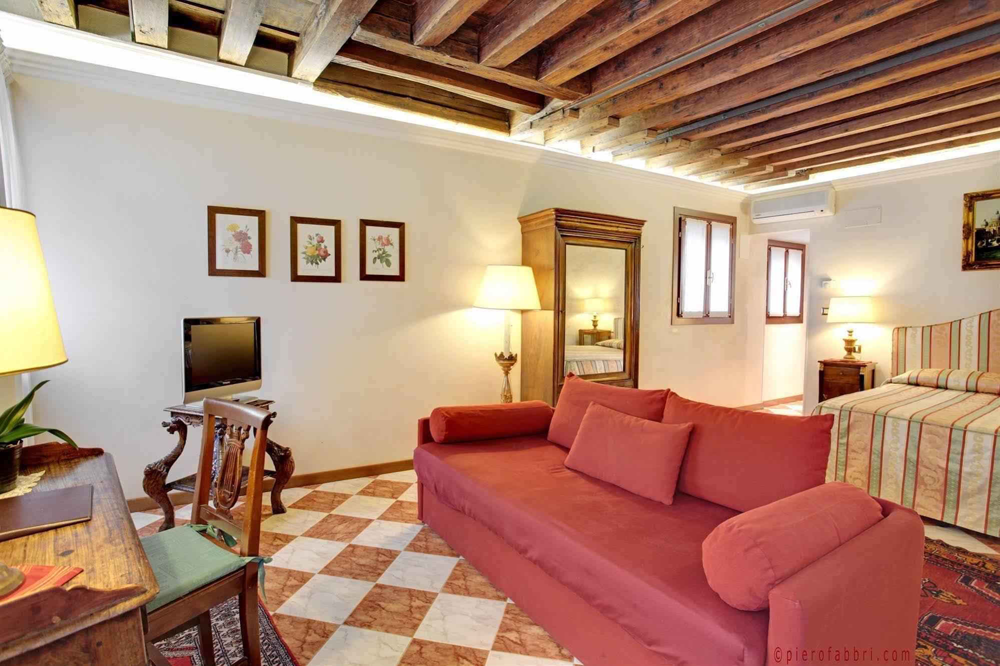 San Giorgio Degli Schiavoni Apartments Venecia Exterior foto